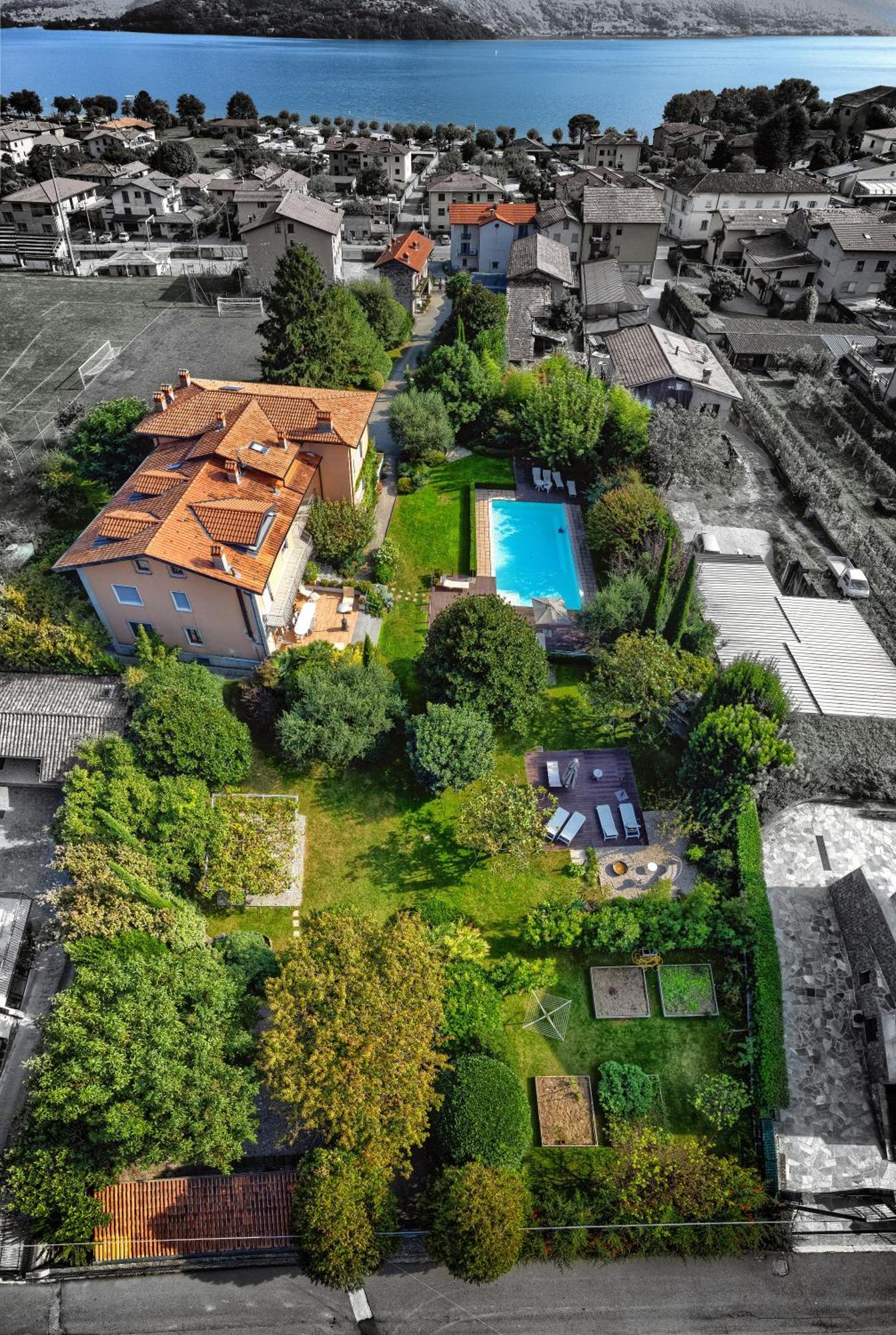 Iris 2 Lago Di Como Dongo Exterior photo